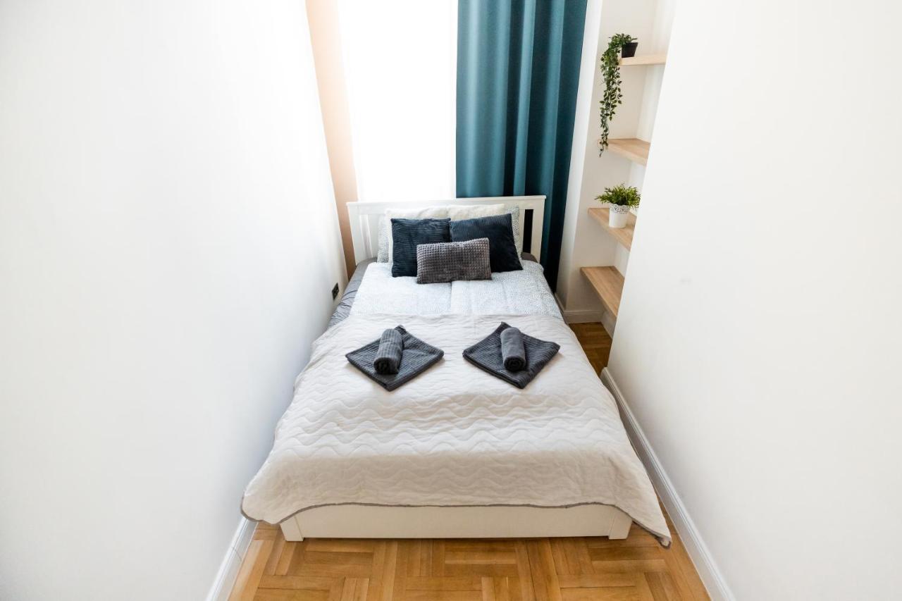 Deluxe Quentin Home Next To The Fashion Street Будапеща Екстериор снимка