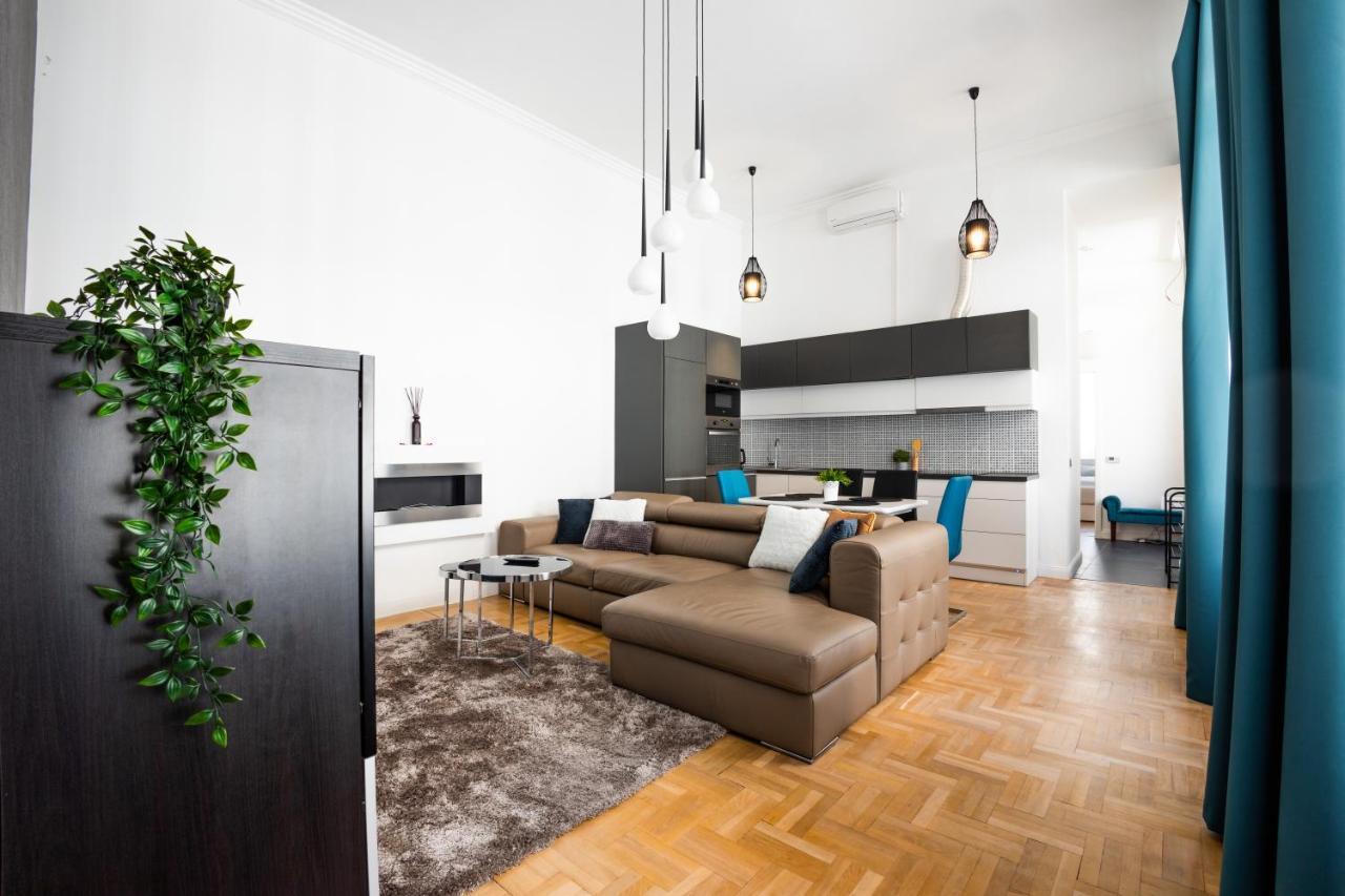 Deluxe Quentin Home Next To The Fashion Street Будапеща Екстериор снимка